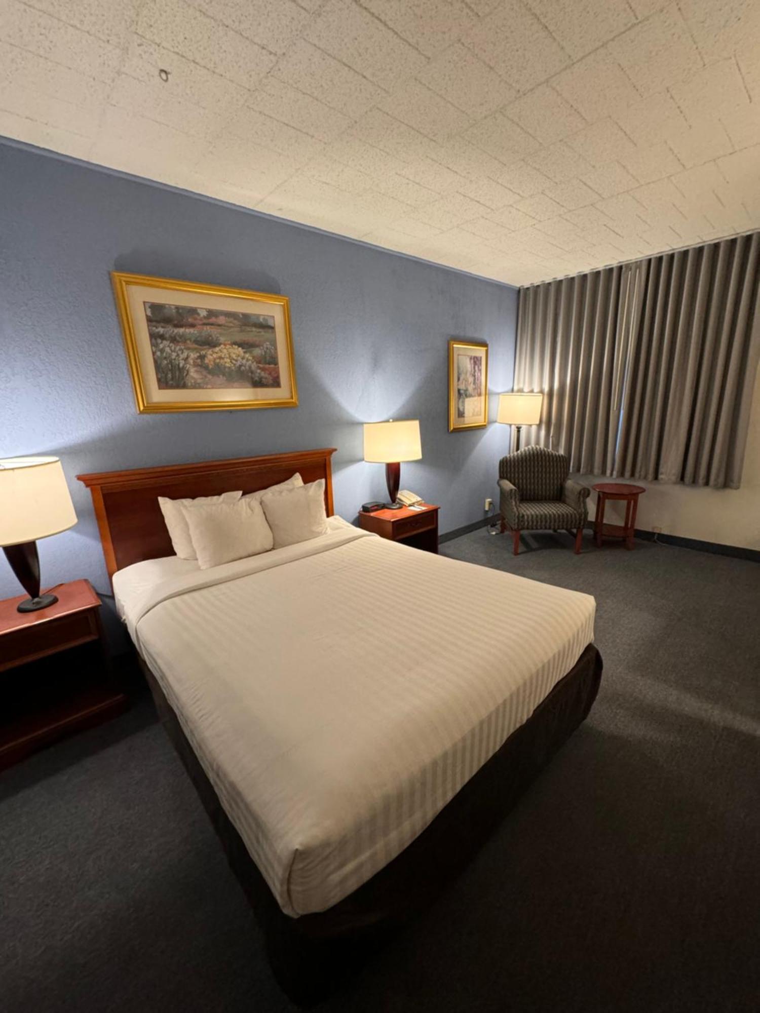 Clarion Inn Frederick Event Center Εξωτερικό φωτογραφία