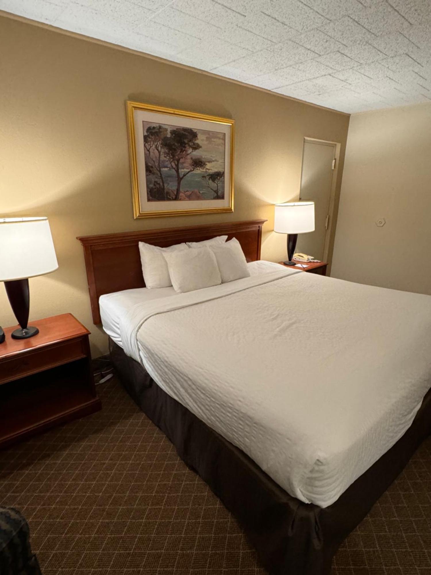 Clarion Inn Frederick Event Center Εξωτερικό φωτογραφία