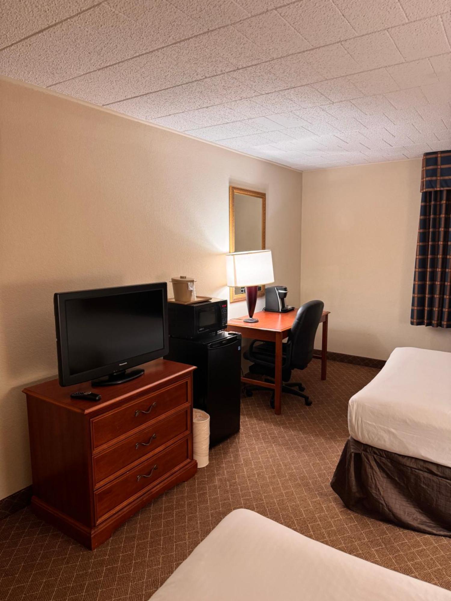 Clarion Inn Frederick Event Center Εξωτερικό φωτογραφία